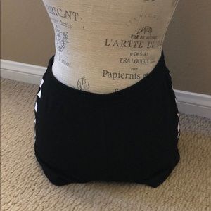 NWT vs pink shorts xs